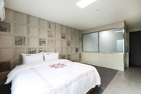 Hotel Mondavi