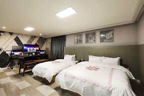 Hotel Mondavi