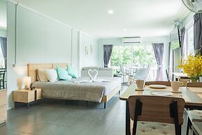 The Beach Cha Am Suite