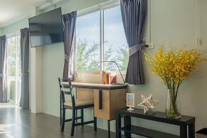 The Beach Cha Am Suite