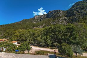 Piges Hotel at Acheron Springs