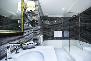 Ambassadori Hotel Tbilisi
