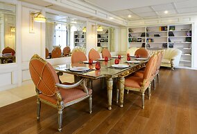 Ambassadori Hotel Tbilisi