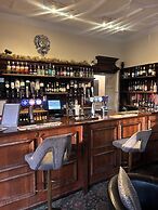 The Old Lodge