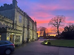 The Old Lodge