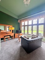 The Old Lodge