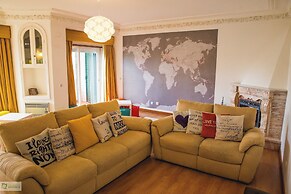 Help Yourself Hostels Carcavelos Coast
