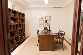 Villa Hall