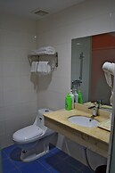 Yixin Business Hotel
