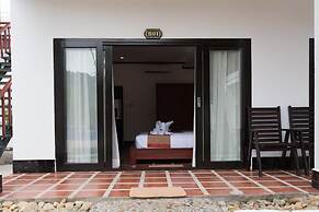 Vang Vieng Savanh Sunset view resort