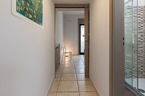 Bright Rooftop by Napoliapartments