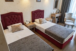 Konur Hotel