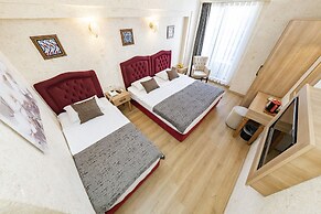 Konur Hotel