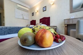 Konur Hotel