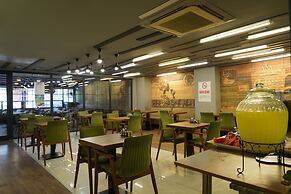 Konur Hotel