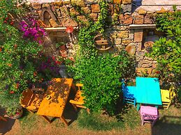 Parmis Boutique House