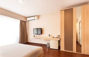 Samran Place Hotel