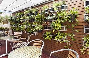 Samran Place Hotel