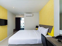 Zircon Hotel