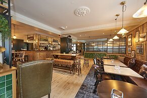 The Red Lion
