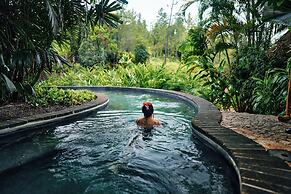 Blancaneaux Lodge by Francis Ford Coppola
