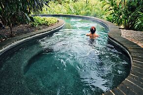 Blancaneaux Lodge by Francis Ford Coppola