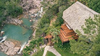 Blancaneaux Lodge by Francis Ford Coppola