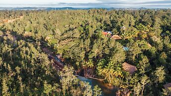 Blancaneaux Lodge by Francis Ford Coppola