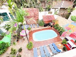 ITH Sayulita Amazing Surf Hostel
