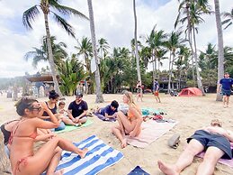 ITH Sayulita Amazing Surf Hostel