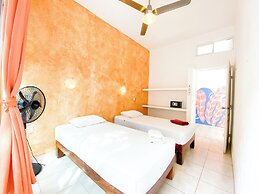 ITH Sayulita Amazing Surf Hostel