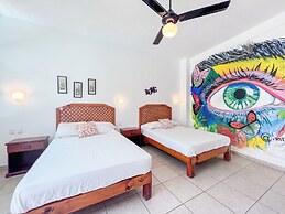 ITH Sayulita Amazing Surf Hostel