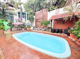ITH Sayulita Amazing Surf Hostel