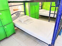 ITH Sayulita Amazing Surf Hostel