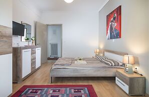 Michalis Apartments
