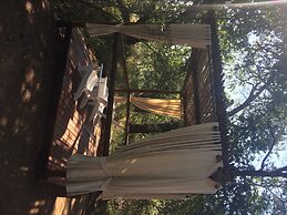 Bushbaby River Lodge
