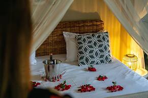 Bushbaby River Lodge