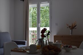 Hôtel et Appartements Les Platanes