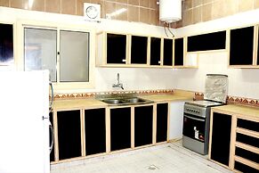Al Eairy Furnished Apartments Tabuk 2