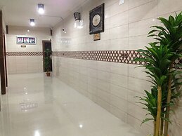 Al Eairy Furnished Apartments Tabuk 2