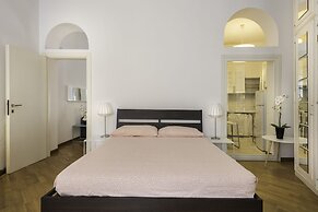 Corso Como – RentClass Bianca