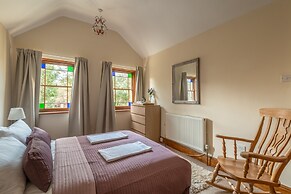 Homely Luxury House