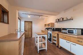 Homely Luxury House
