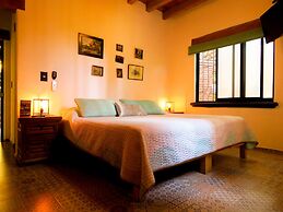 Hotel Casa Alvarada