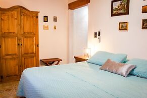 Hotel Casa Alvarada