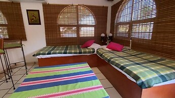 Hotel Casa Alvarada