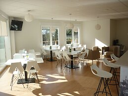 Pensión Albergue Puente Ribeira - Hostel