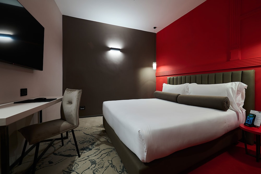 MyTALE Creative Academy Hotel