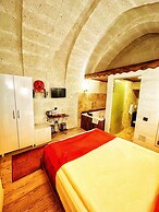 Saklı Cave House