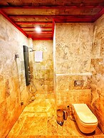 Saklı Cave House
